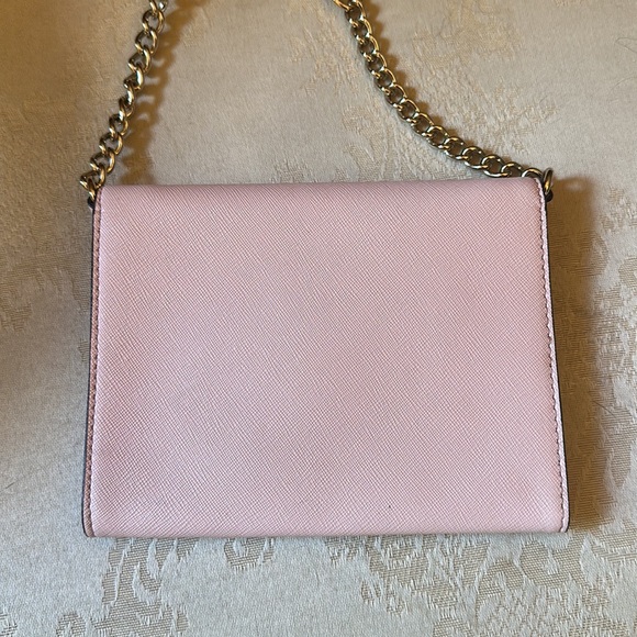 Kate Spade pink Saffiano leather envelope crossbody in EUC - Picture 4 of 15
